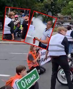 Opluli ich i zaatakowali gaśnicą. Ostatnie Pokolenie zerwane z asfaltu