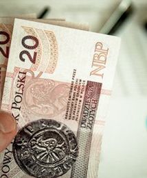 Za pół roku dolar może kosztować nawet 4,40 zł