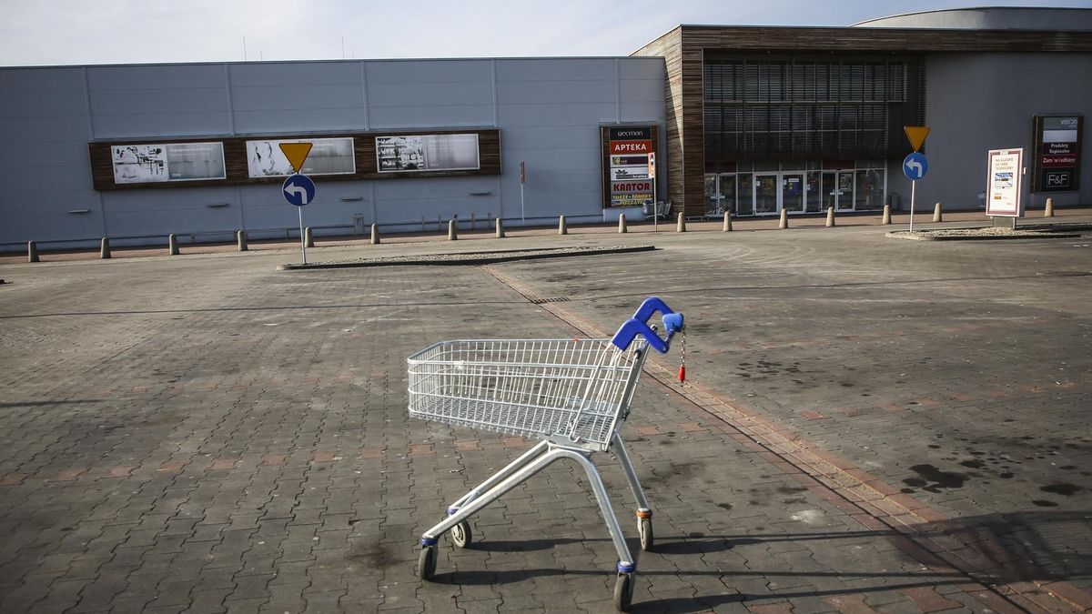 Wolny 12 listopada nie na rękę branży handlowej. Sklepy nie wiedzą, czy mają działać czy nie.