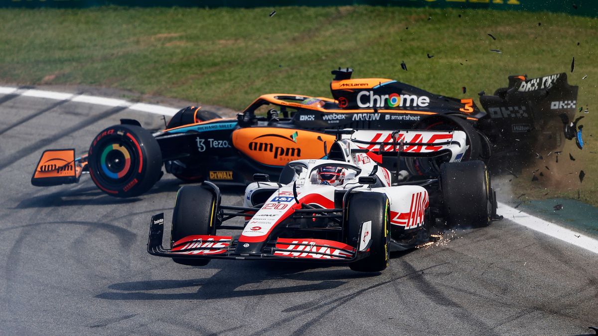 Zdjęcie okładkowe artykułu: Materiały prasowe / Haas / Na zdjęciu: wypadek Kevina Magnussena i Daniela Ricciardo