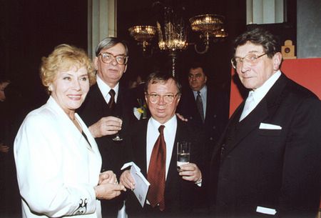Teresa Lipowska i Tomasz Zaliwski z przyjaciółmi