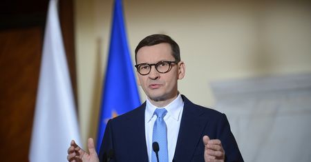 Tak na Węgrzech piszą o Morawieckim. Zwracają uwagę na szczegół