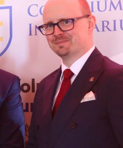 Etyka, prawo, strzelnica. Tak Czarnek łoży pieniądze na uczelnię Ordo Iuris