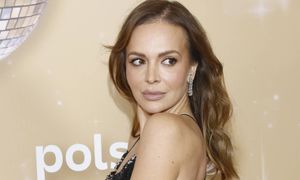 Pokazała się w bikini. Nie ma obecnie modniejszego koloru