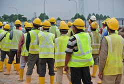 Brali 5 tys. zł od cudzoziemców. Kusili pracą w Polsce. Gang rozbity