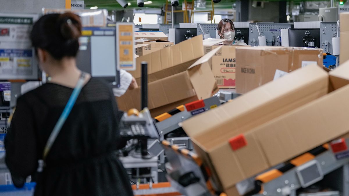 Amazon tnie etaty. 16 tys. osób straci pracę