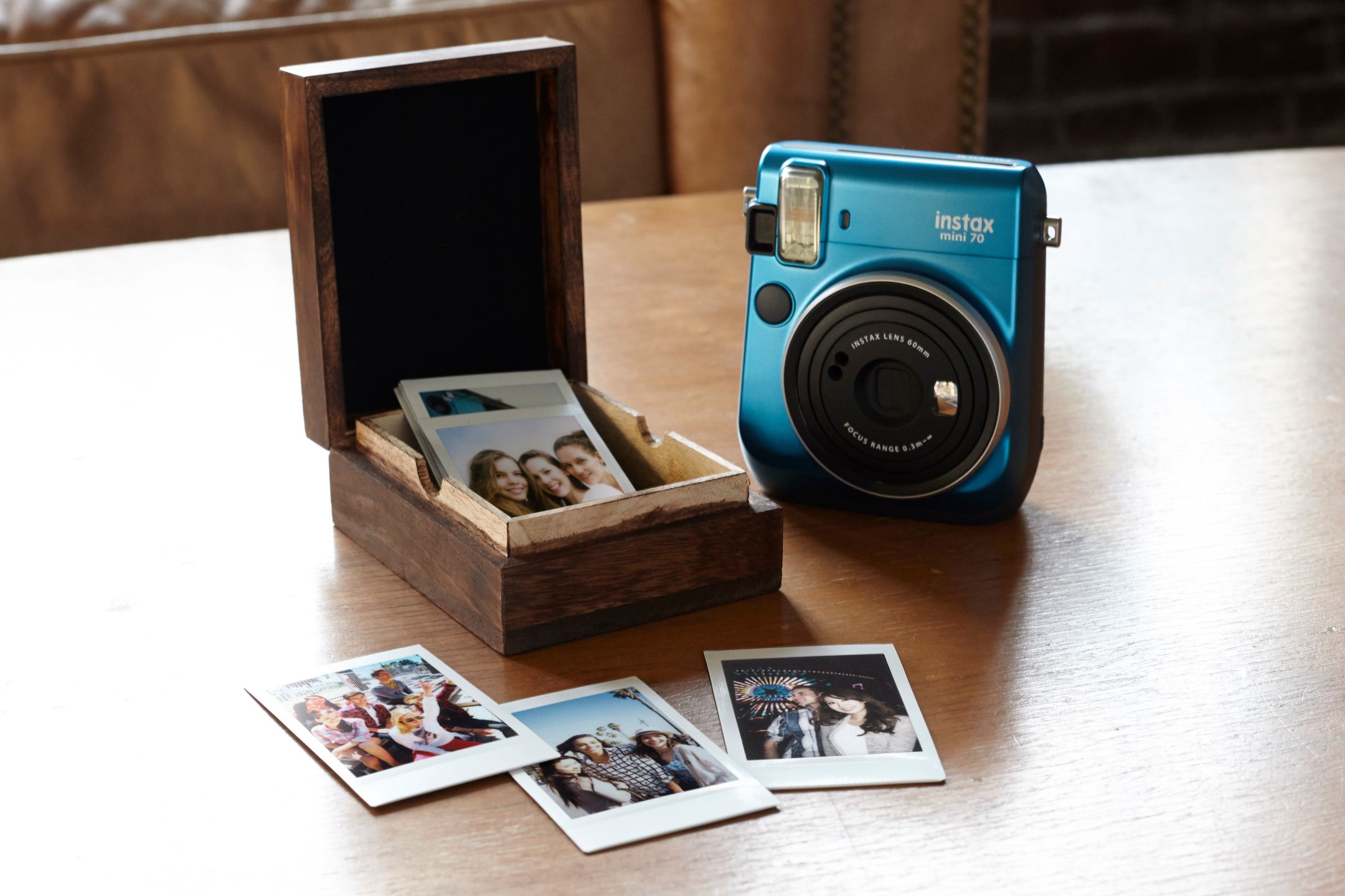Wymyśl natychmiastowe hasło i zgarnij aparat Fujifilm Instax mini 70 5
