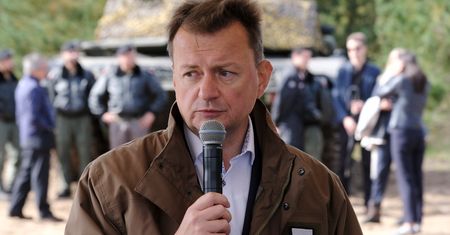 Robert Biedroń odpowiada Błaszczakowi. Nie miał litości