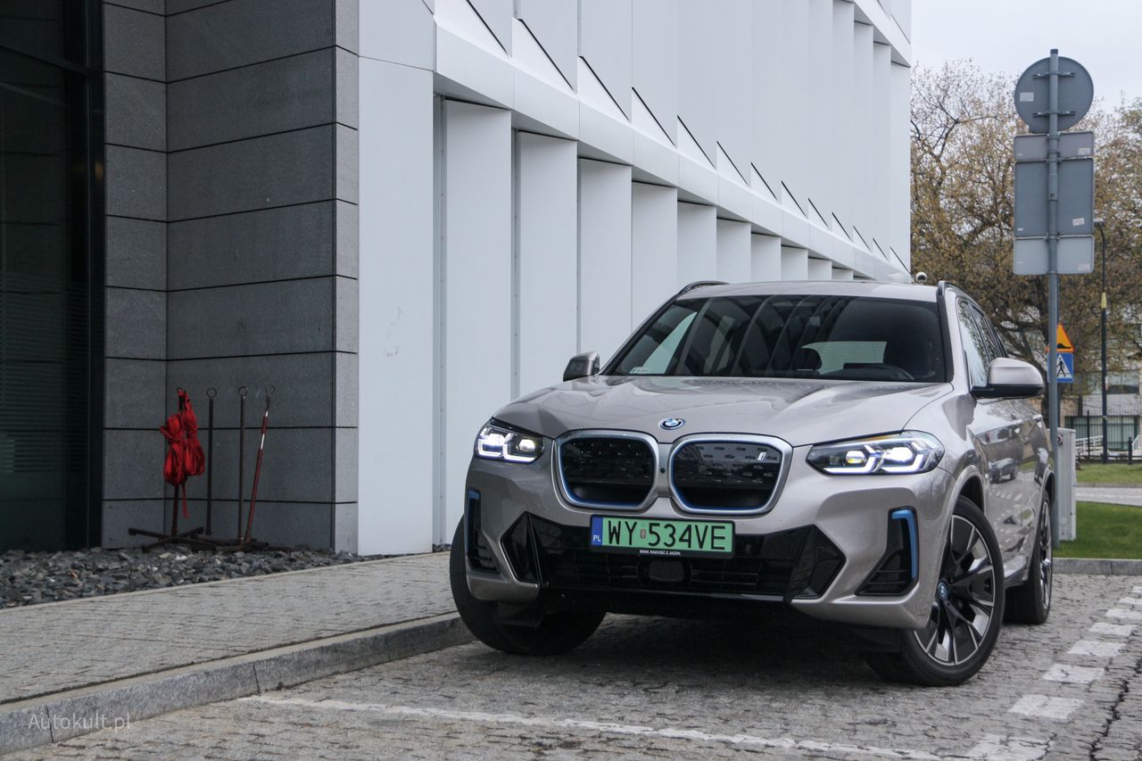 Test: BMW iX3 LCI pokazało mi, jak dużo może się zmienić. Niekoniecznie w aucie