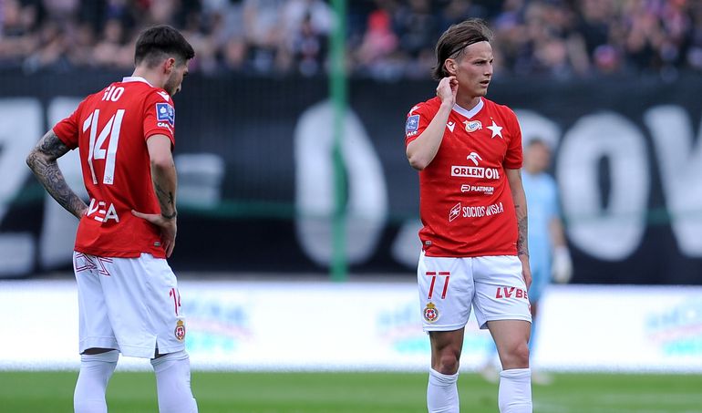 Wisła Kraków spadła z Ekstraklasy po 26 latach nieprzerwanych w niej występów