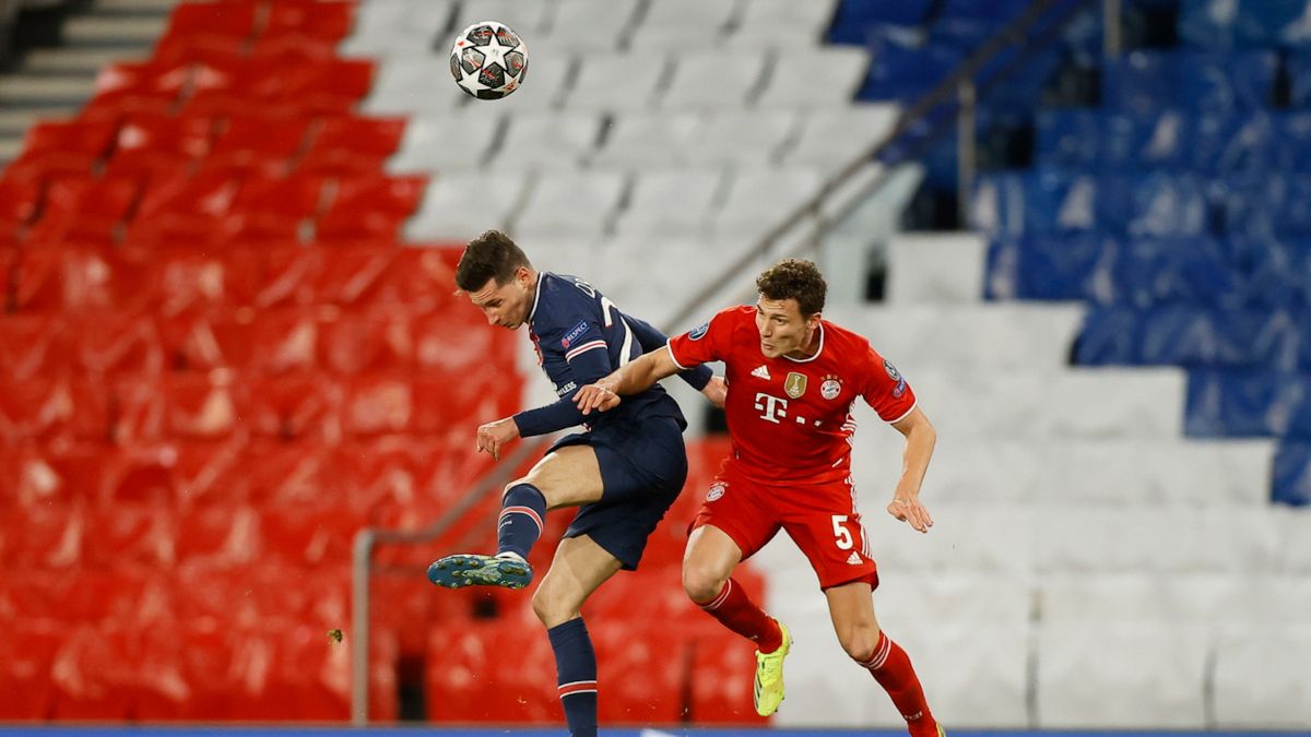 Zdjęcie okładkowe artykułu: PAP/EPA / IAN LANGSDON  / Na zdjęciu: Benjamin Pavard (z prawej) oraz Julian Draxler