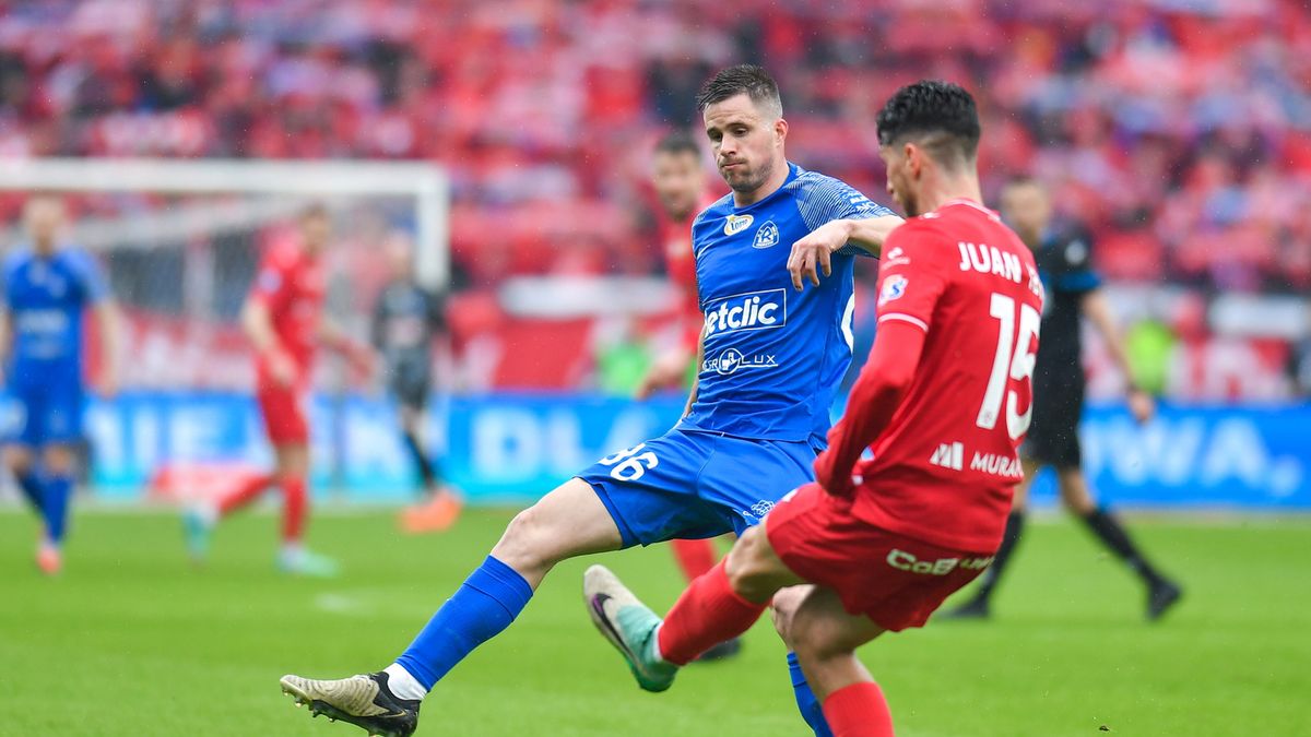 PAP / Jarek Praszkiewicz / Na zdjęciu: piłkarze Ruchu i Widzewa