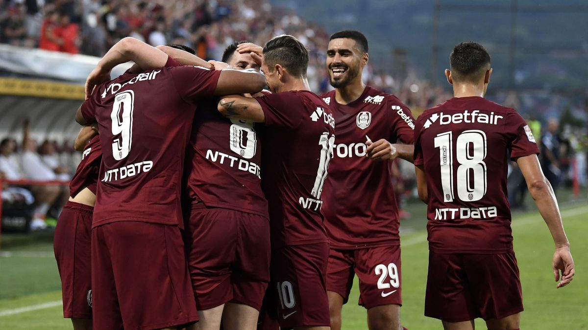 Getty Images / Flaviu Buboi/NurPhoto / Na zdjęciu: piłkarze CFR Cluj