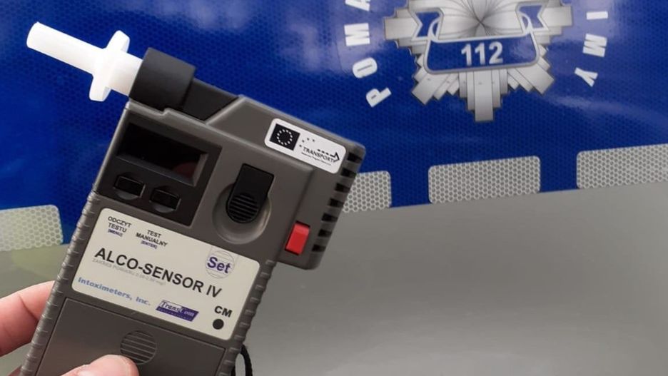 Chciał się napić alkoholu, pijany pojechał na stację paliw.