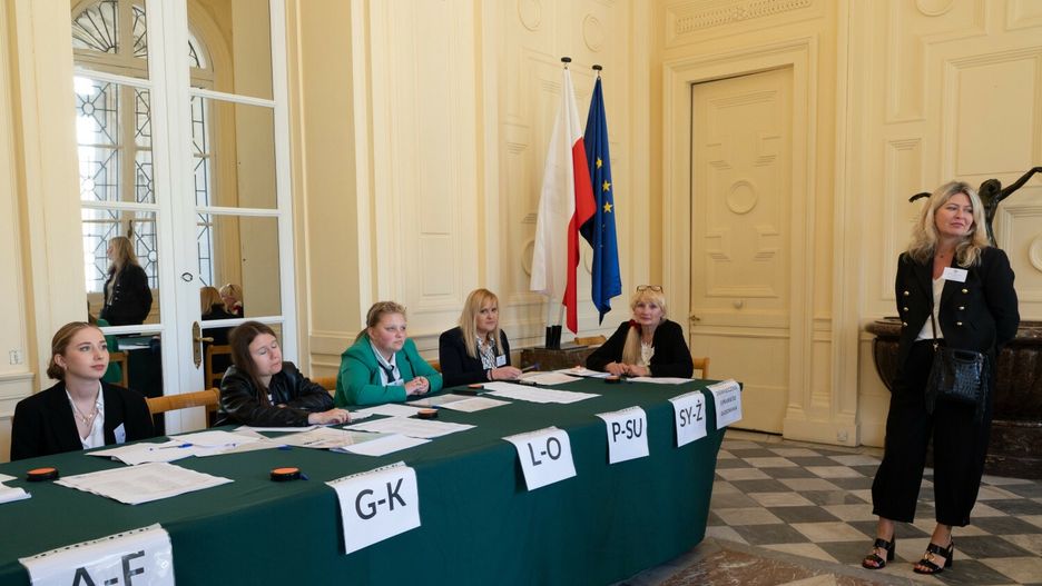 Na jakich zasadach można głosować za granicą?