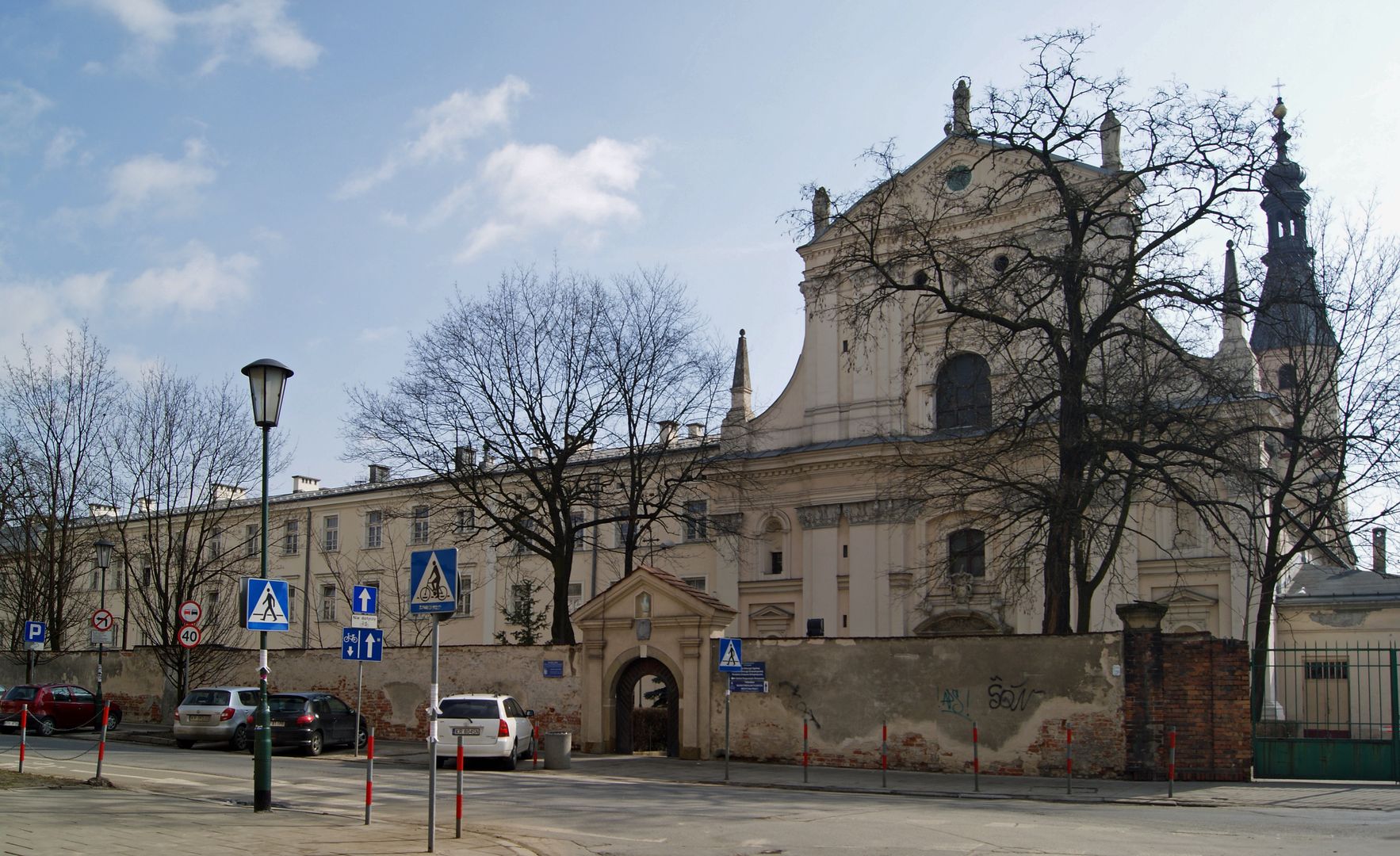 Kraków kupił działki razem z kościołem. "Kto zapłaci za prąd" dopytuje radny