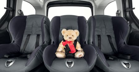 Tanie auta, które mają trzy zaczepy isofix w jednym rzędzie. Sprawdziliśmy w cenie do 30 tys. zł