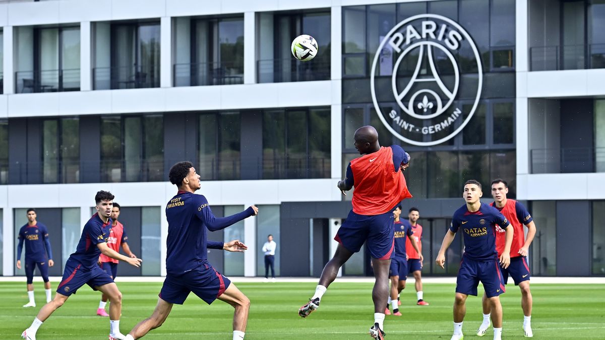 Zdjęcie okładkowe artykułu: Getty Images / Aurelien Meunier / Na zdjęciu: trening piłkarzy PSG
