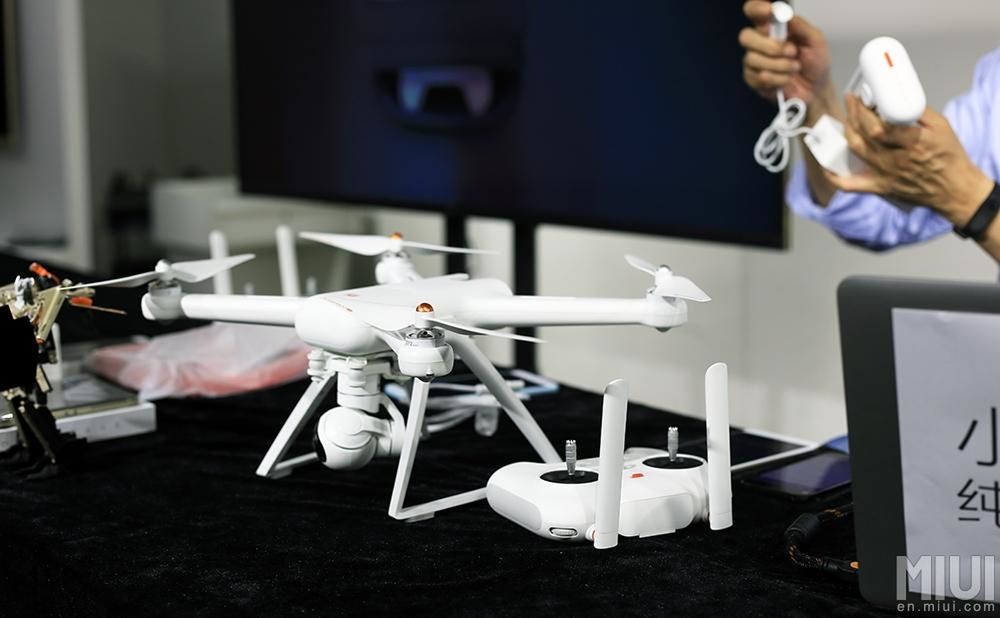 Xiaomi prezentuje drona – Mi Drone nakręci filmy w 4K i 360&#186 wokół siebie