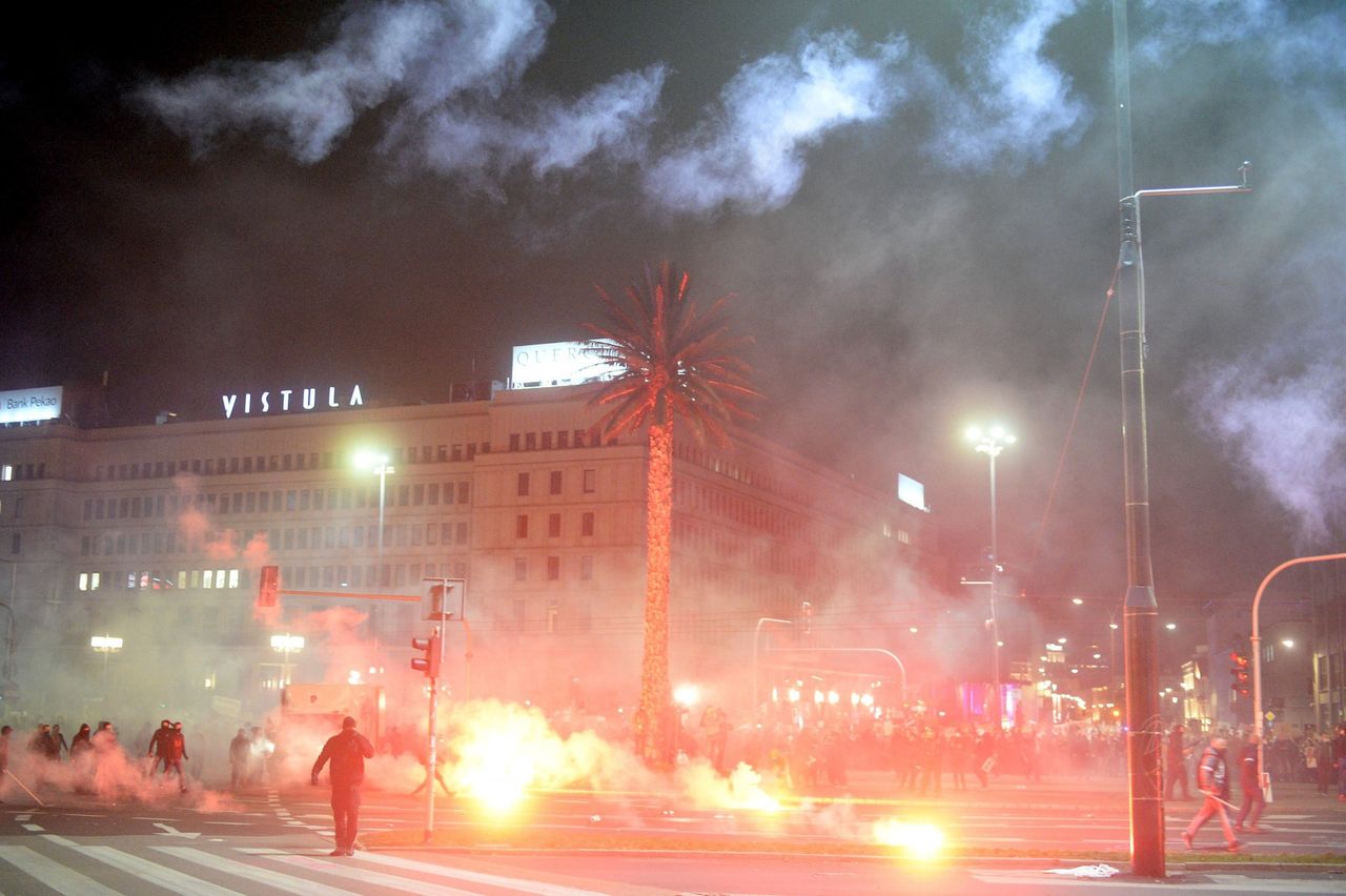 Protesty w Warszawie. Większość zatrzymanych to pseudokibice