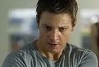 ''Dziedzictwo Bourne'a'': Agent rządowy Jeremy Renner [wideo]