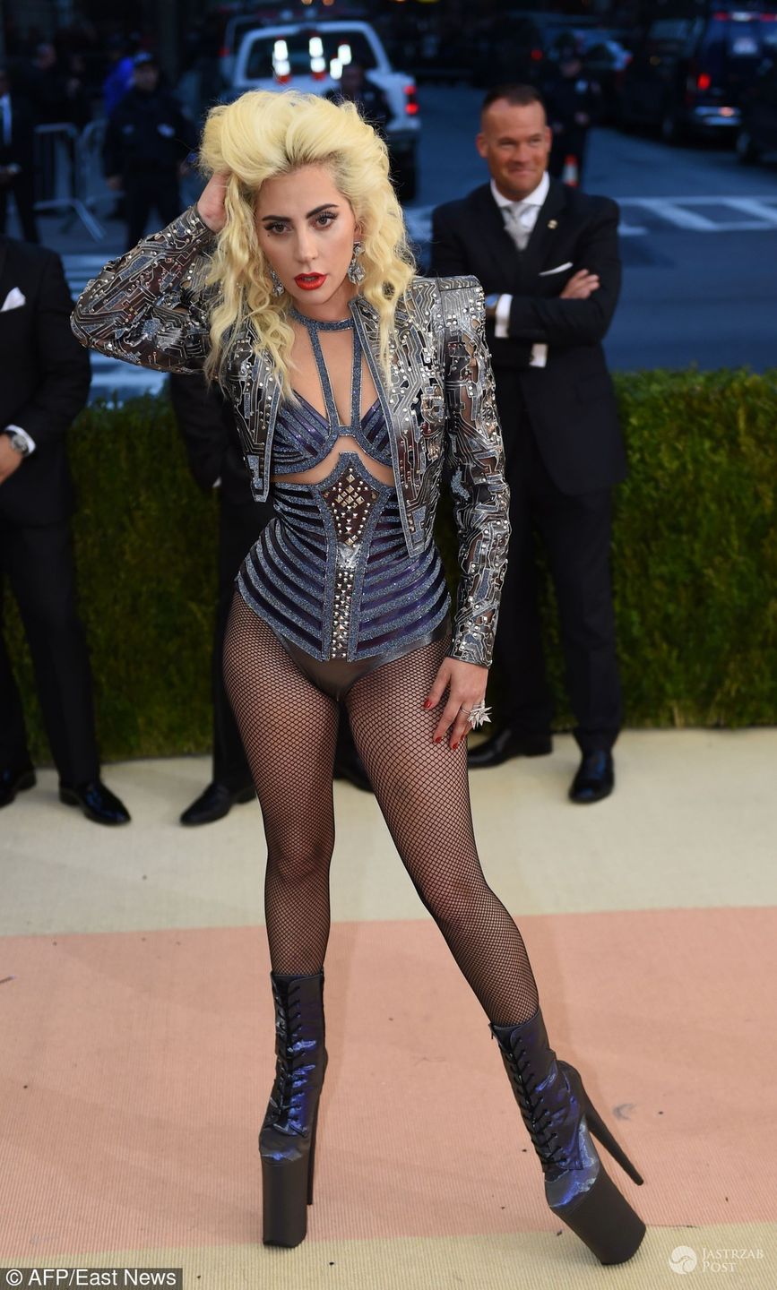 Lady Gaga na MET Gala 2016 zdjęcia fot. East News