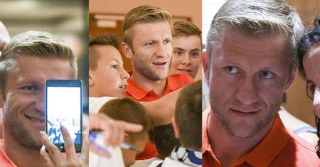 Kuba Błaszczykowski pozuje do zdjęć z fanami (ZDJĘCIA)