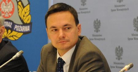 Drastyczna podwyżka mandatów? Minister jest za