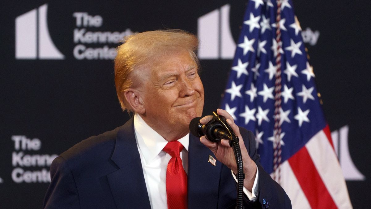 Brytyjski dziennik: tak Trump chce skłonić Putina do pokoju. Na stole ukraińskie minerały 