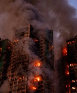 Ludzie wciąż uwięzieni. Rośnie liczba ofiar w Hongkongu