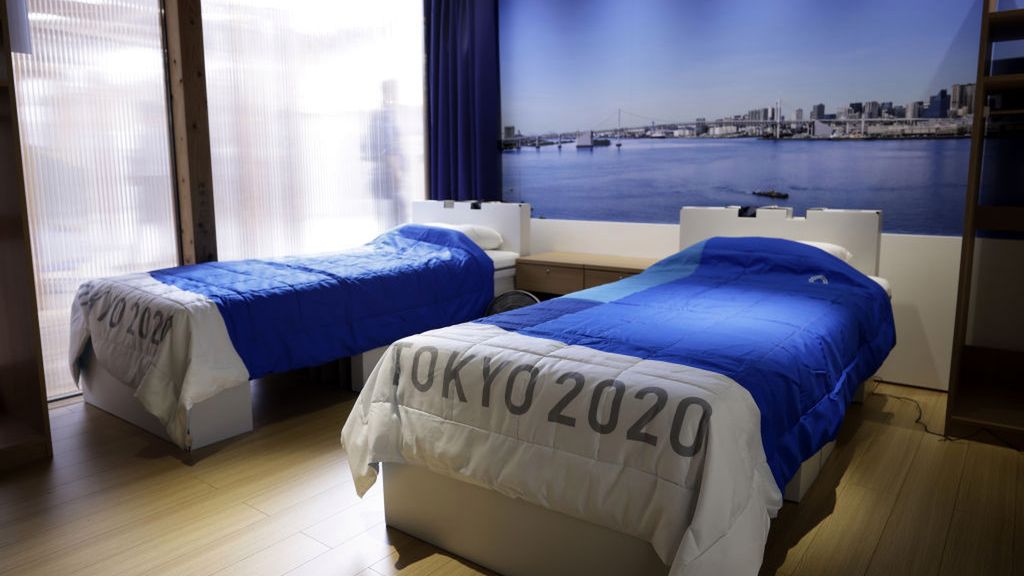 Zdjęcie okładkowe artykułu: Getty Images / Kiyoshi Ota/Bloomberg / Na zdjęciu: łóżka w wiosce olimpijskiej