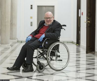 Szokujący wpis. Senator tłumaczy się ze swoich słów