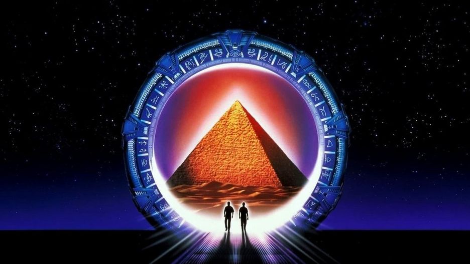 Źrodło fot. Gwiezdne wrota, Roland Emmerich, Centropolis Film Productions, 1994