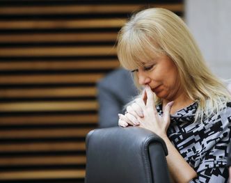 Lobbing sieci handlowych u komisarz Bieńkowskiej. Jak to było ze spotkaniem w sprawie podatku handlowego