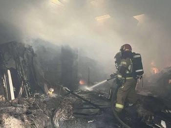 Słupno: Pożar hali produkcyjnej. Z ogniem walczyło 10 zastępów straży