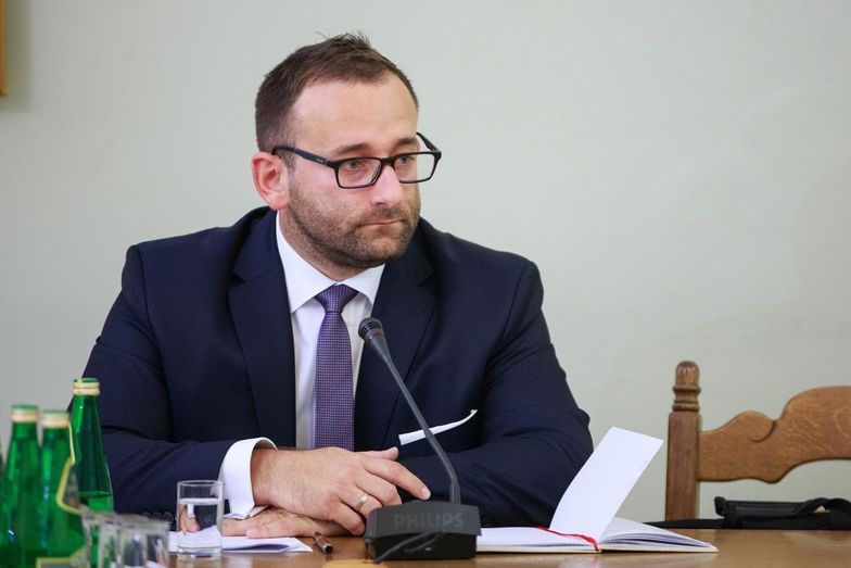 Przed komisją śledczą zeznawał b. dyrektor marketingu linii lotniczych Jet Air Ireneusz Dylczyk.