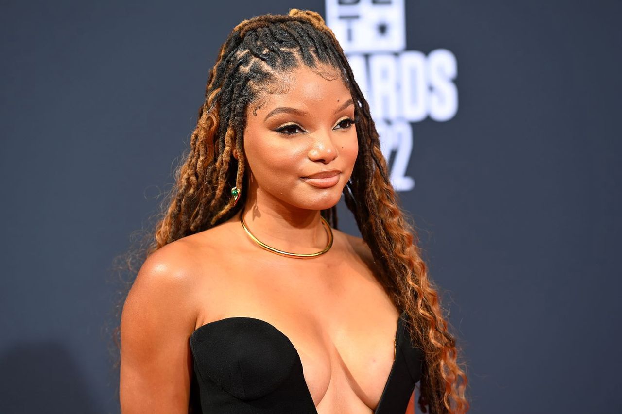 Oto "Mała Syrenka". Halle Bailey spędziła długie godziny w wodzie