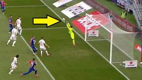 Co on zrobił? Dziurawe ręce bramkarza Wisły [WIDEO]