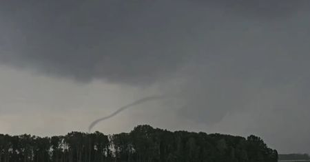 Niebezpieczne zjawisko uchwycone na nagraniach. Mogło dojść do kontaktu