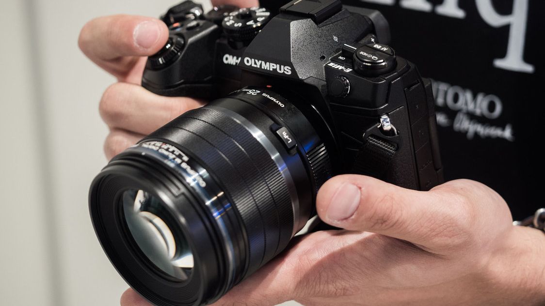 Olympus OM-D E-M1 Mark II w sprzedaży od grudnia 2016. Znamy polską cenę 1