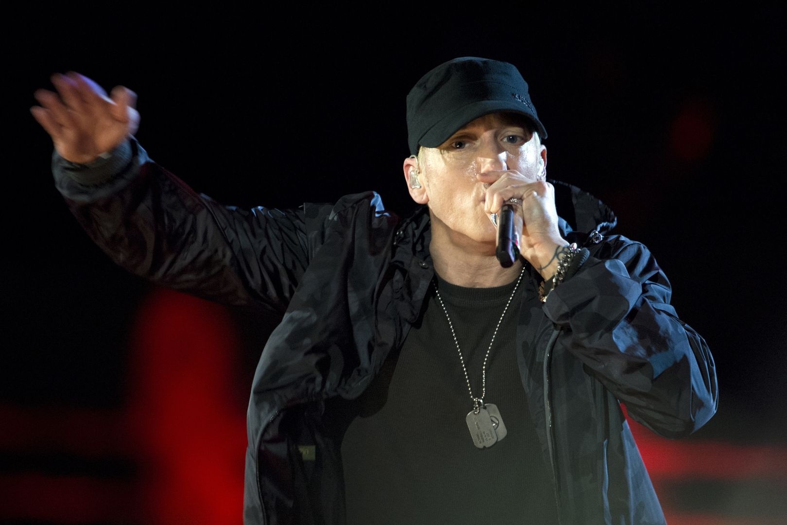 Eminem ma co świętować. Minęło już 15 lat!