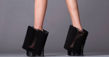 Modowa rewolucja: niesamowite buty z drukarki 3D. A ludzie i tak drukować będą podróbki?