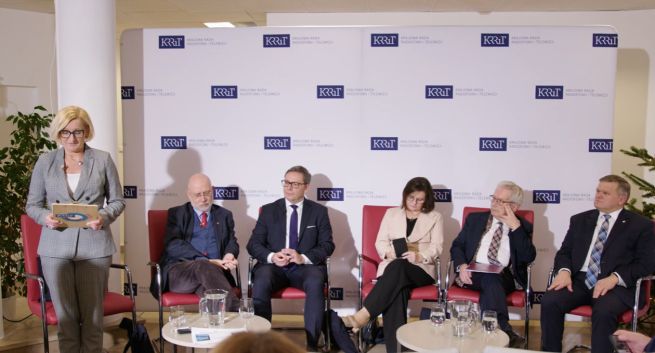 Debata KRRiT o zmianie władzy w TVP. "Zniknęły bezcenne archiwa"