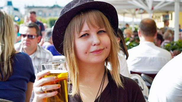 W skrócie: Freddie Birdcury, starzenie się rok po roku, kształt kufla a pijaństwo 1