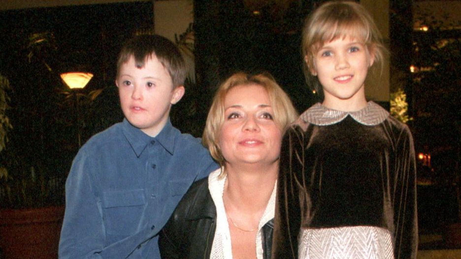 Widzowie pokochali go za rolę Maćka w "Klanie". Co dziś porabia Piotr Swend?