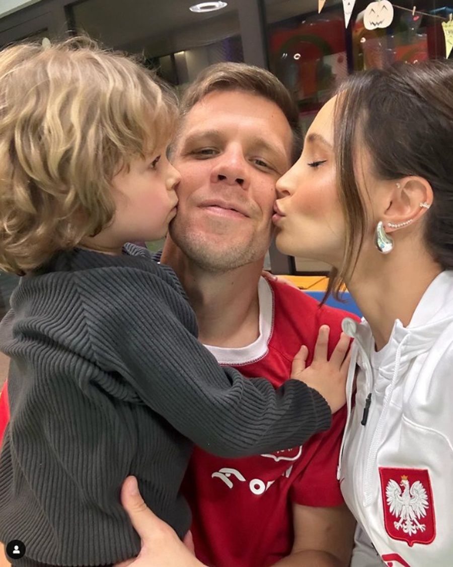 Wojciech Szczęsny z żoną i synem