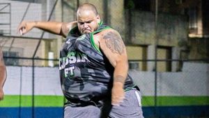 Ważył 250 kg. Schudł i znów gra. Niesamowita metamorfoza