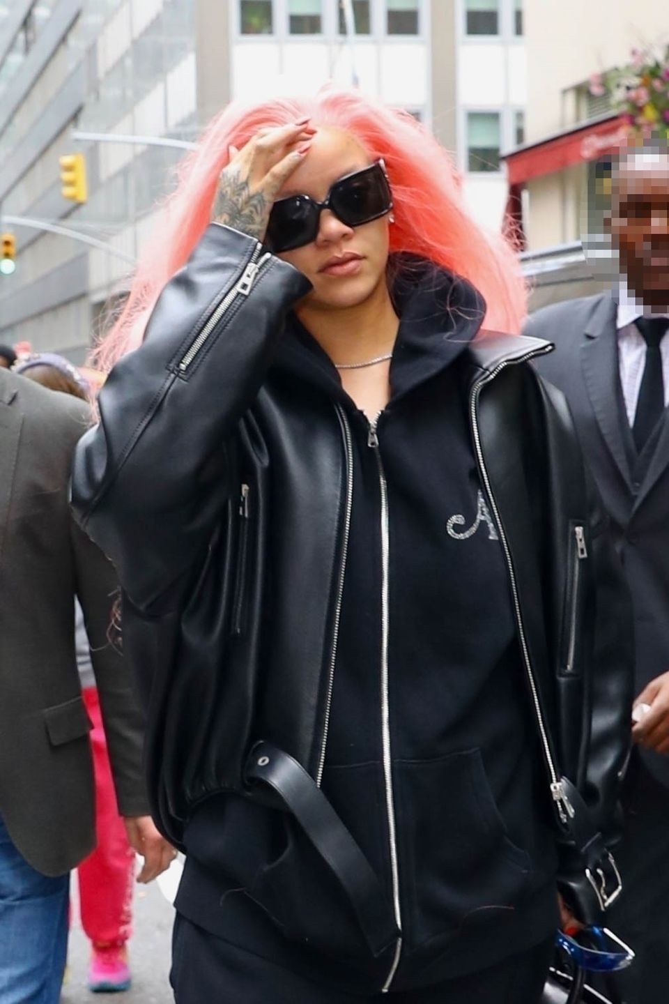 Rihanna przefarbowała się na różowo