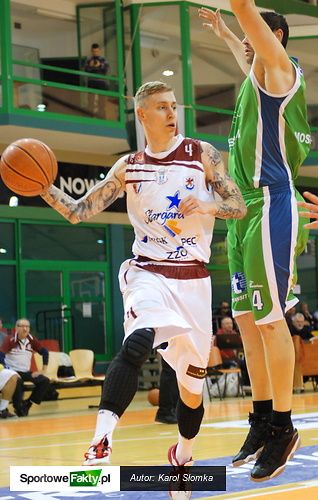 Adrian Suliński graczem Stali Ostrów