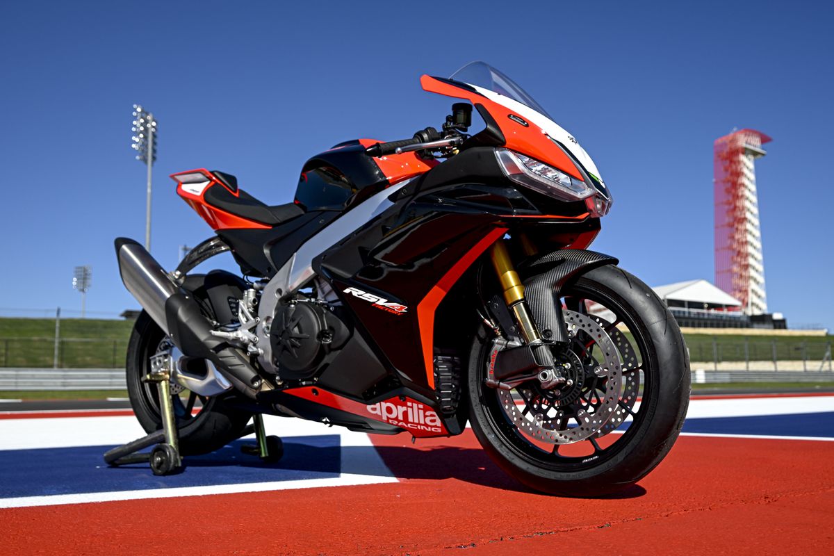 Aprilia RSV4 Factory SE-09 SBK